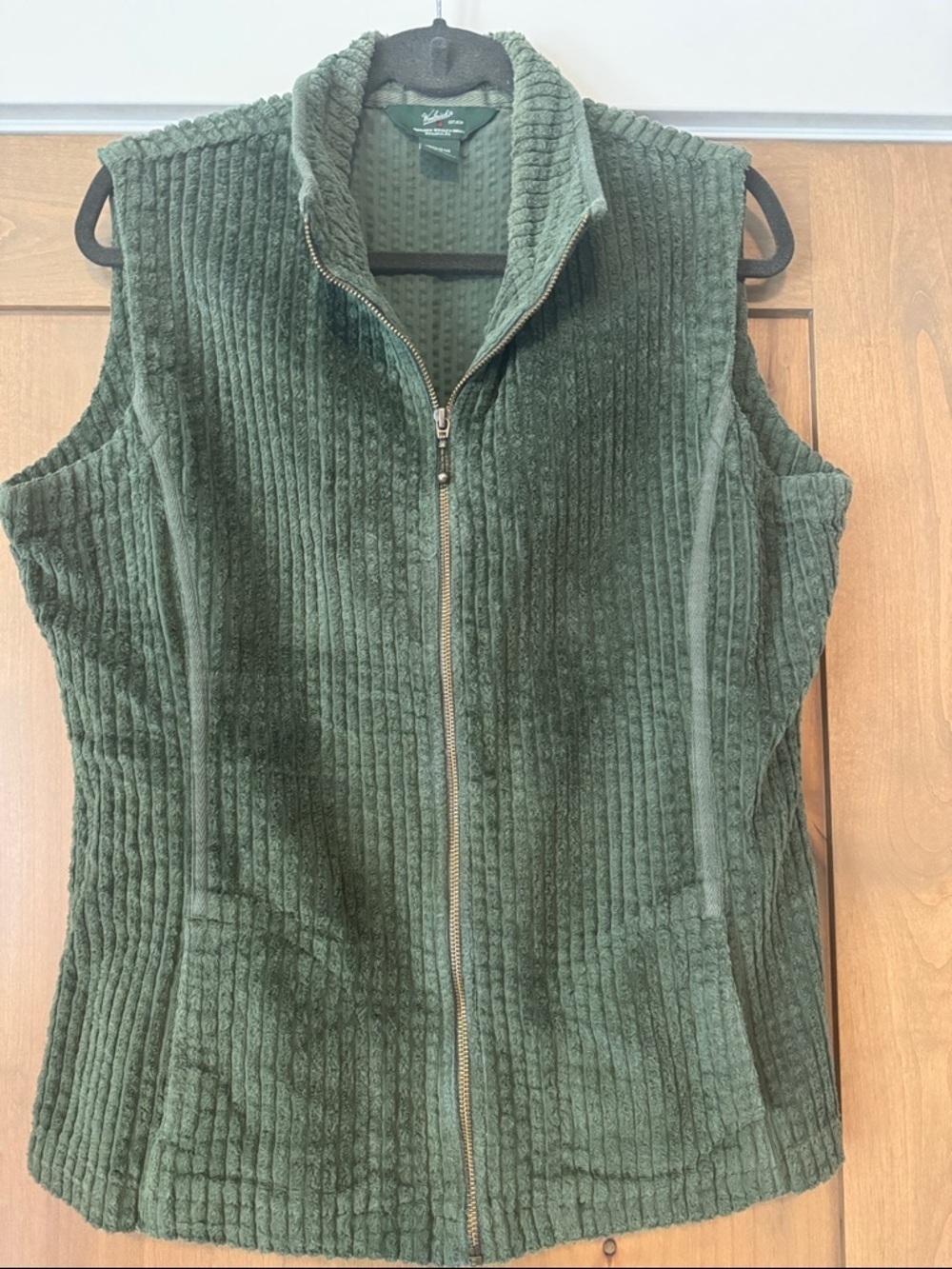 VTG Woolrich Kinsdale Wide whale corduroy Full zip up vest Womens L Layering